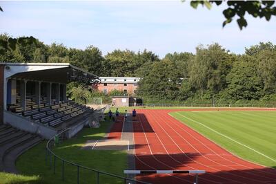 Bild vergr&ouml;&szlig;ern: Stadion am Volkspark Sportanlage