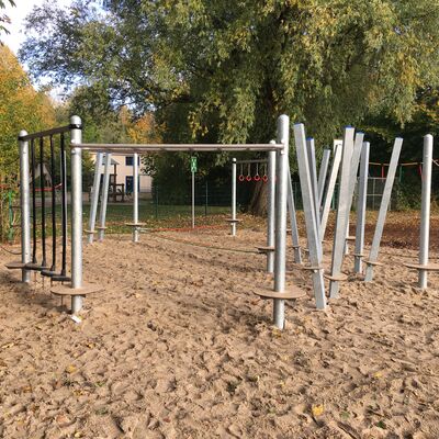 Bild vergr&ouml;&szlig;ern: Grundschule Friedheim Kletterger&auml;te