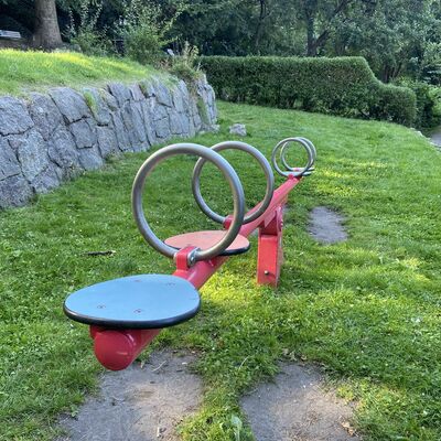 Bild vergr&ouml;&szlig;ern: Spielplatz Rummelgang Wippe2