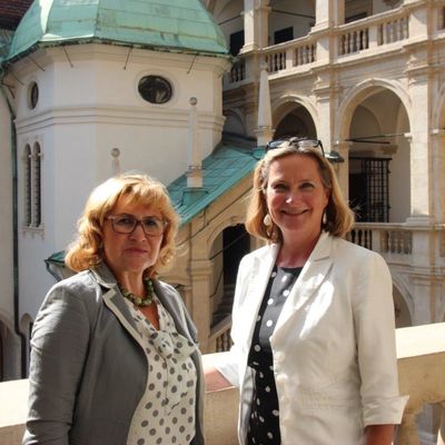 Bild vergrößern: Zu Gast bei Dr. Bettina Vollath (Landtagspräsidentin Steiermark) in Graz am 13.09.2016