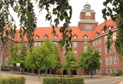 Bild vergr&ouml;&szlig;ern: Altes Gymnasium 2016