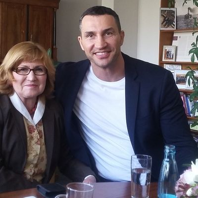 Bild vergrößern: Wladimir Klitschko mit der Stadtpräsidentin Frau Krätzschmar