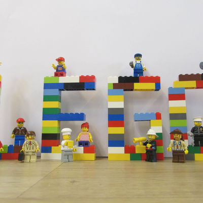 Bild vergrößern: Titelbild Legofiguren_1
