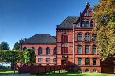Bild vergr&ouml;&szlig;ern: Museumsberg: Hans-Christiansen-Haus